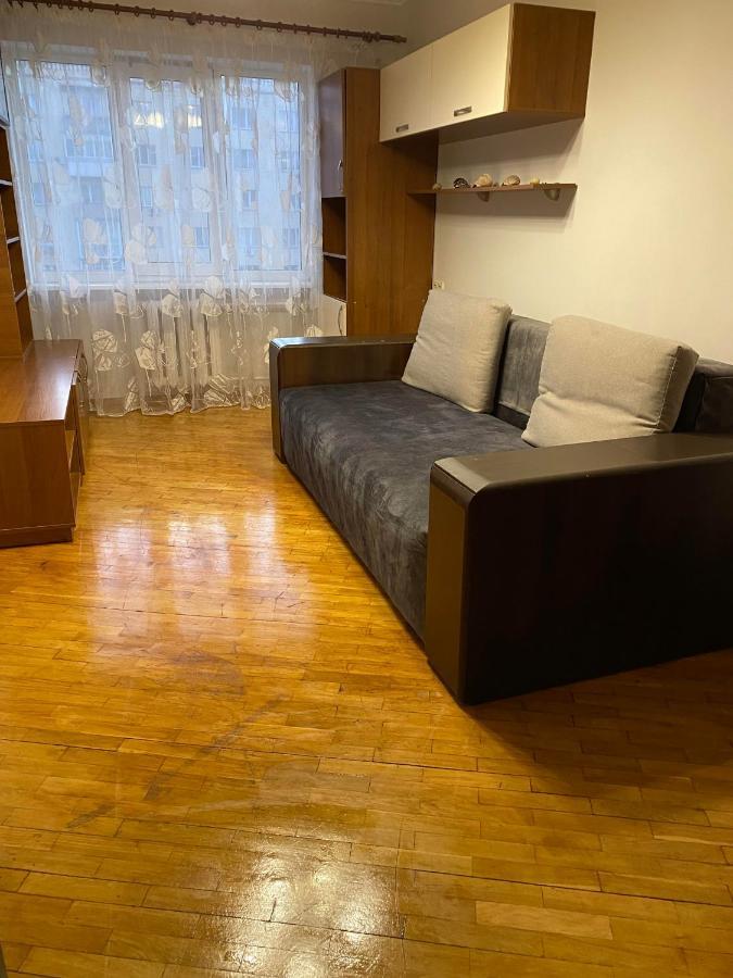 Apartment Next To Metro Station Pechersk Киев Экстерьер фото